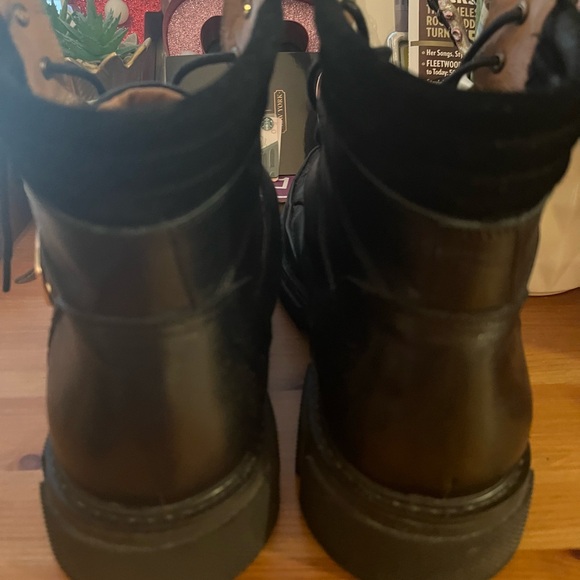 EUC men’s Marc Nolan black leather Atlas boot 🥾. Size 8. Dust bag - Picture 2 of 10